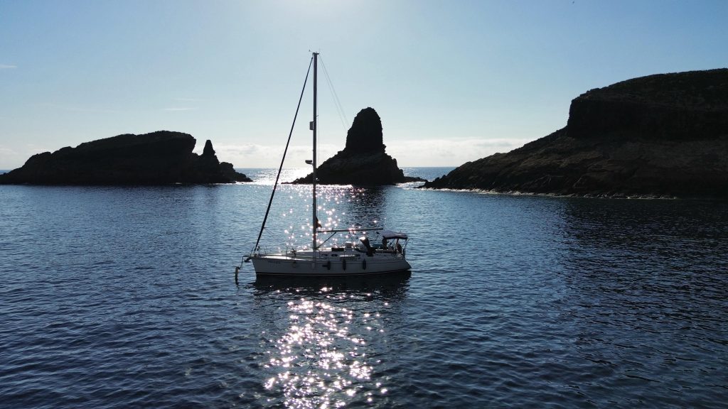 Blue Spirit one fondeado en Columbretes